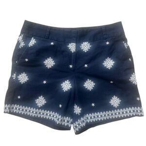 Ann Taylor Loft ladies navy and white crochet shorts size 8. Excellent condition